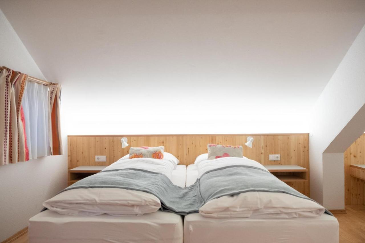 Santner, Hotel Eugendorf Eksteriør billede