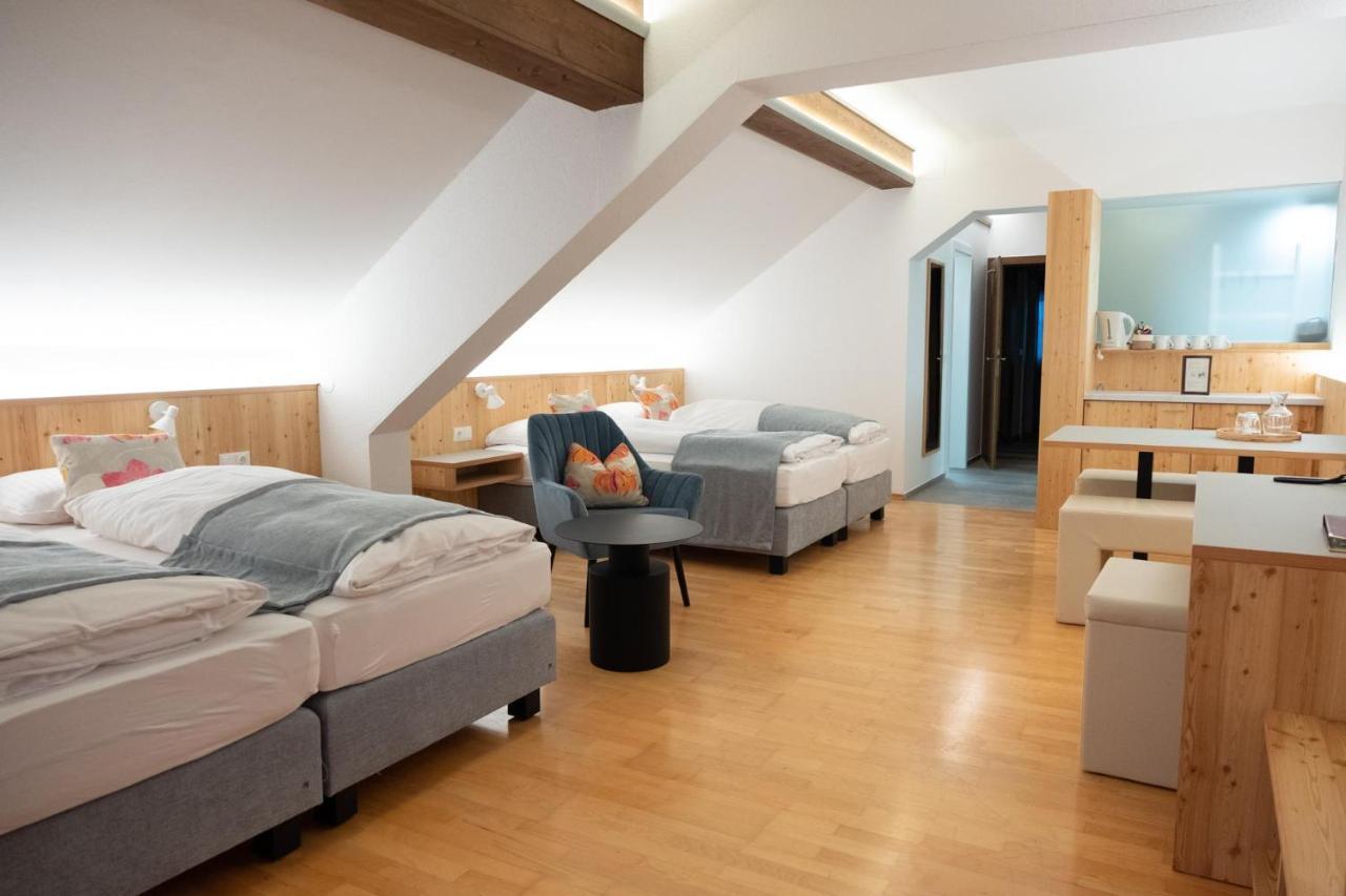 Santner, Hotel Eugendorf Eksteriør billede