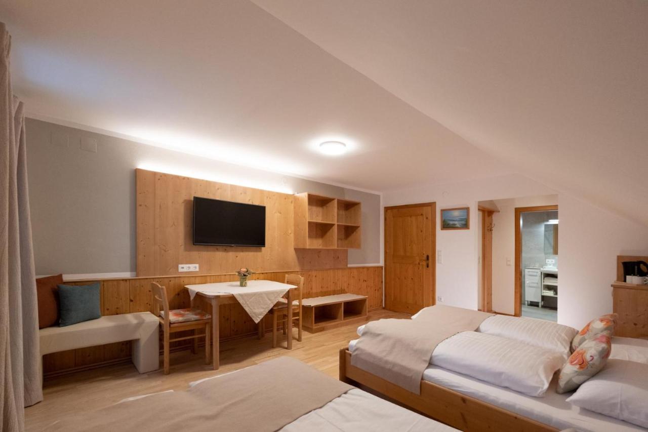 Santner, Hotel Eugendorf Eksteriør billede