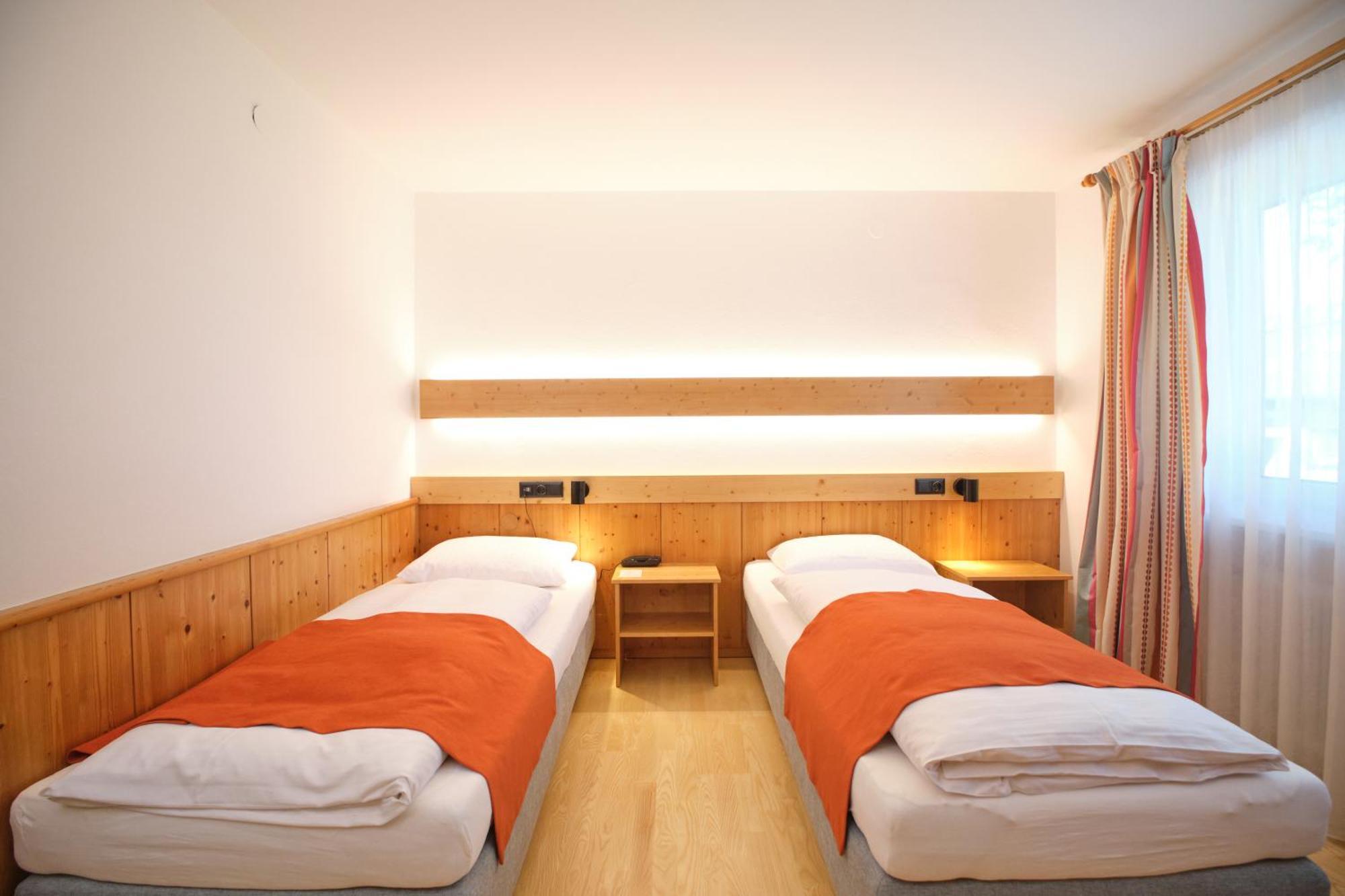Santner, Hotel Eugendorf Eksteriør billede