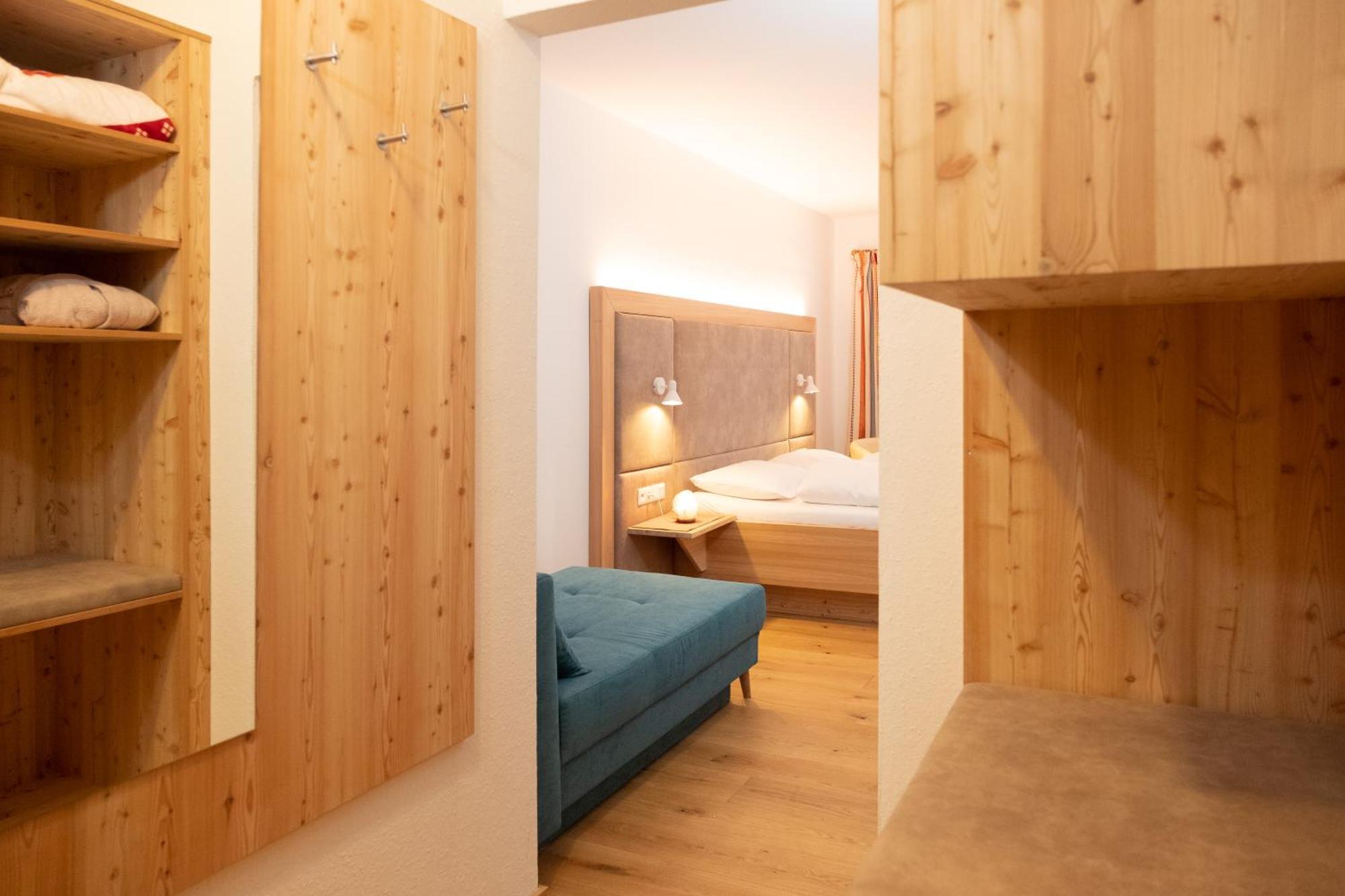 Santner, Hotel Eugendorf Eksteriør billede